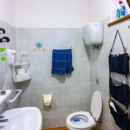 Apartment Vacanze Sant Andrea *